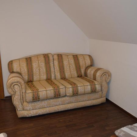 Bohemica Apartman 4 Kourim Bagian luar foto