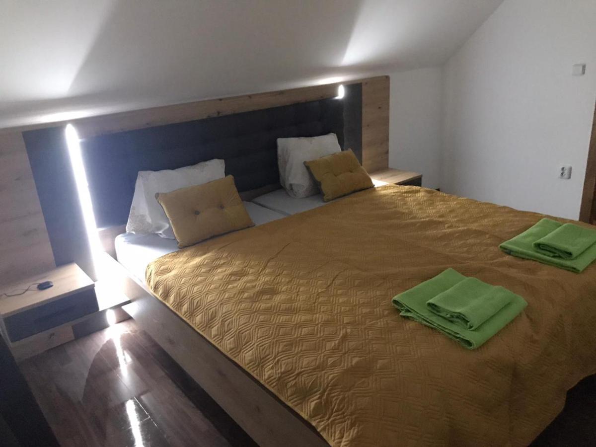 Bohemica Apartman 4 Kourim Bagian luar foto