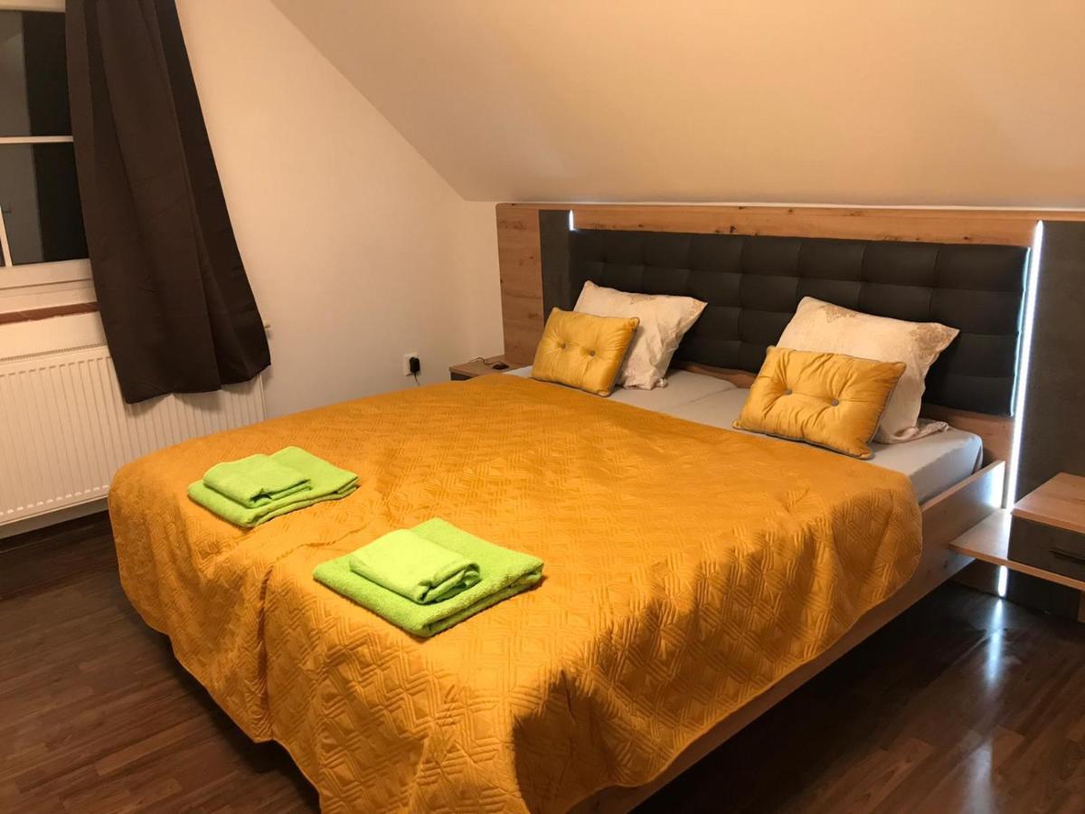Bohemica Apartman 4 Kourim Bagian luar foto