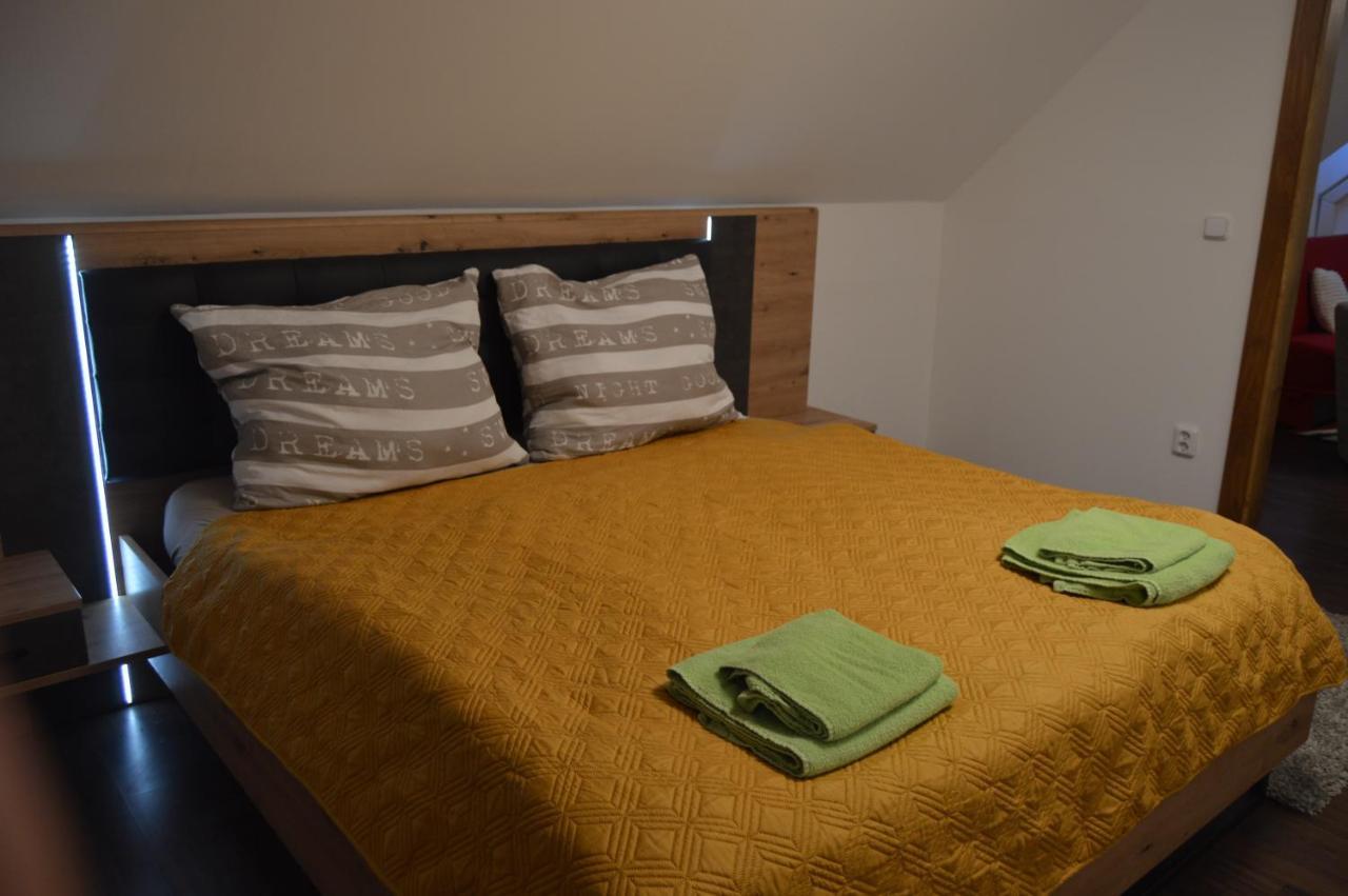Bohemica Apartman 4 Kourim Bagian luar foto